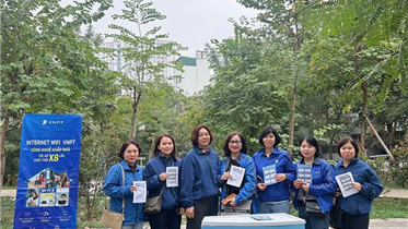 VNPT HÀ ĐÔNG RA QUÂN BÁN HÀNG TẠI CÁC HỘI CHỢ XUÂN TRÊN ĐỊA BÀN